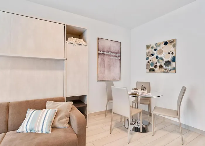 Guesthost - Dream Daire *